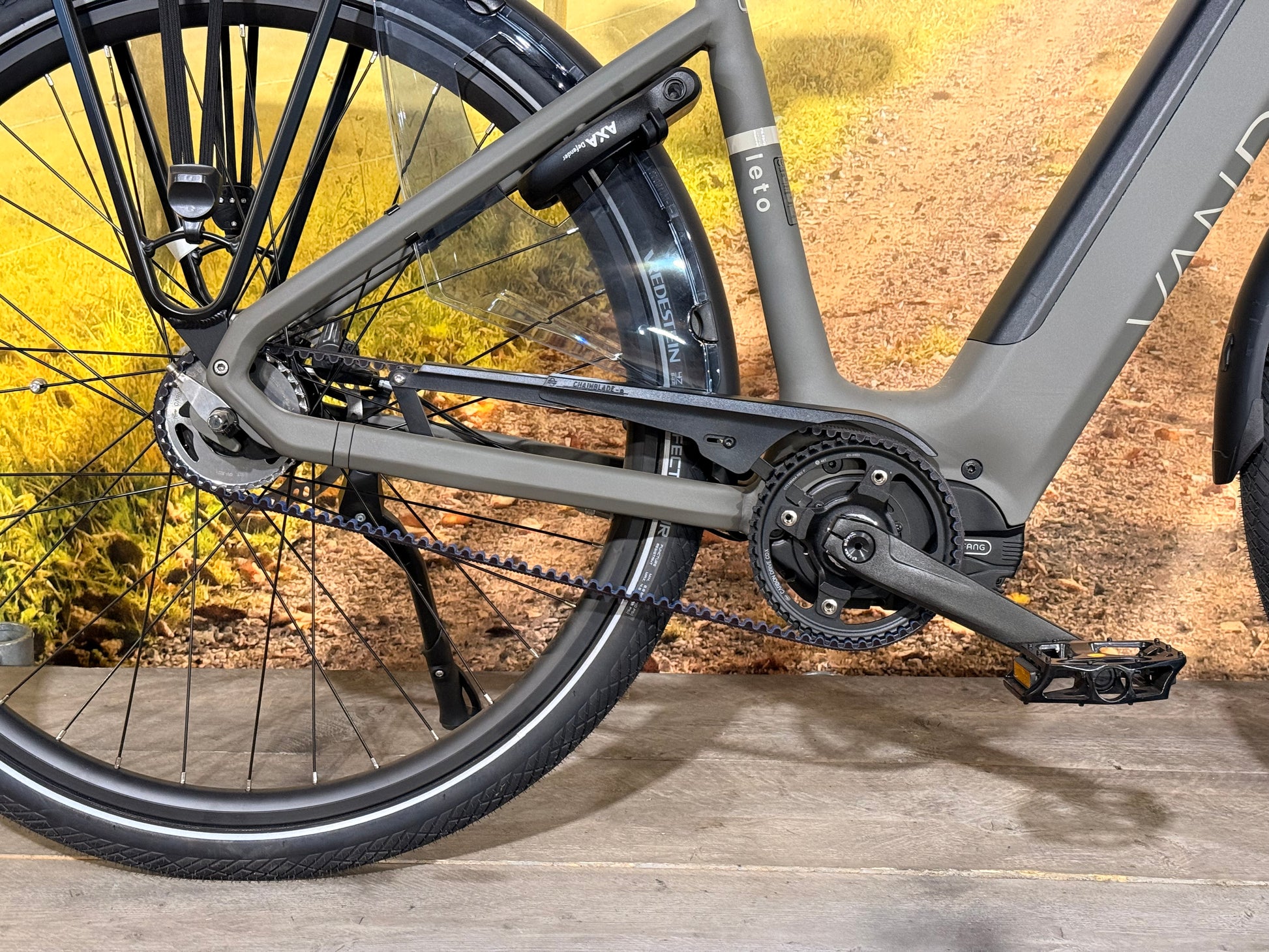 Van Dijck Leto 5 Belt Connected