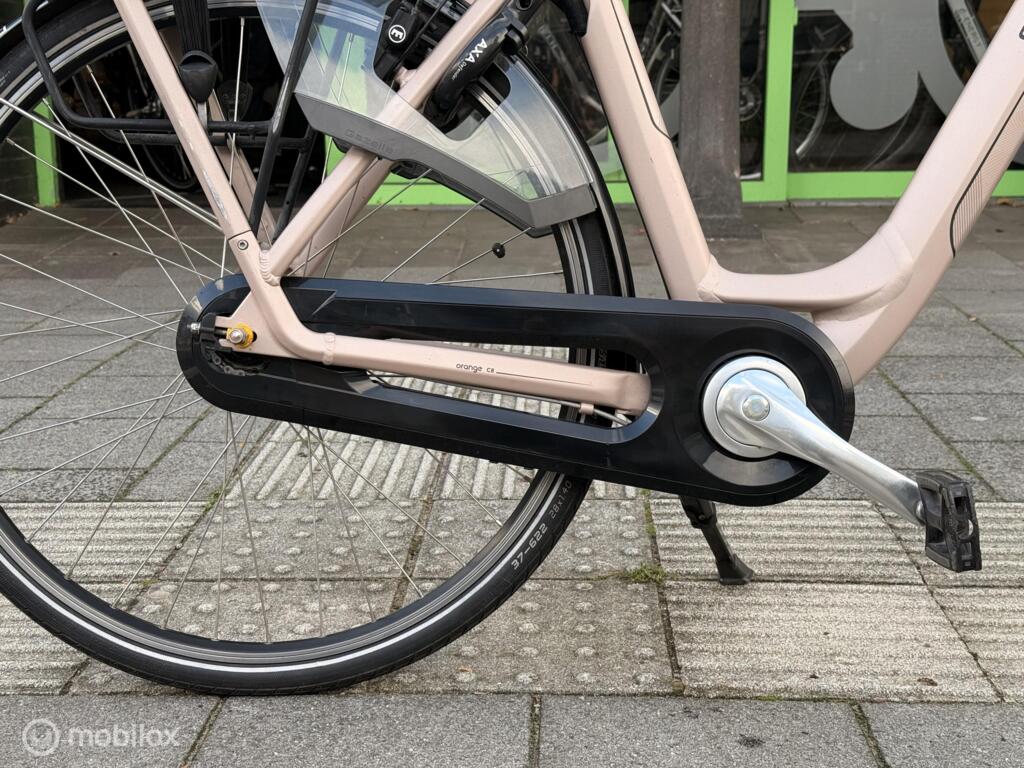 Gazelle Orange C8 image 10
